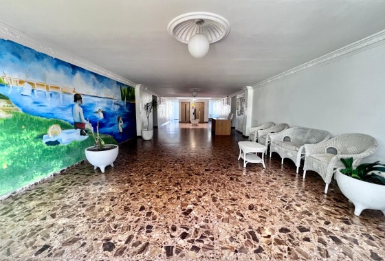 Herverkoop - Appartement / Flat -
Torrevieja - Punta Prima