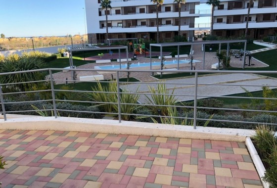Herverkoop - Appartement / Flat -
Lomas de Cabo Roig