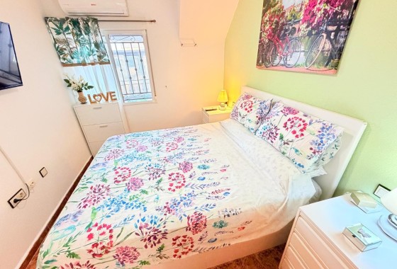 Resale - Apartment / Flat -
Los Montesinos - La Herrada