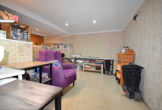 Herverkoop - Rijhuis -
Orihuela Costa - Los Altos