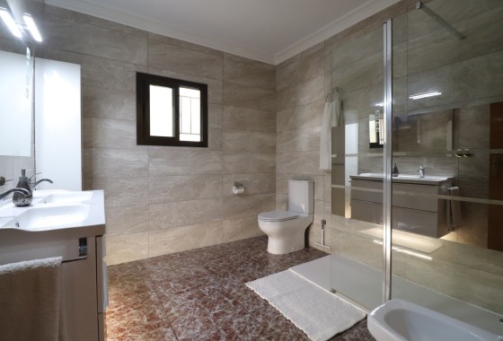 Herverkoop - Finca / Landhuis -
Crevillente - Crevillente - Country