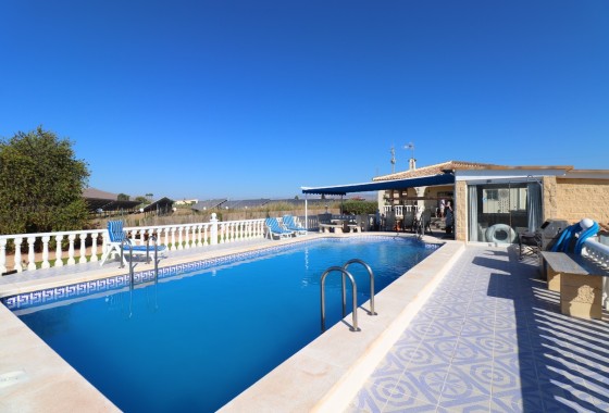 Herverkoop - Finca / Landhuis -
Callosa de Segura