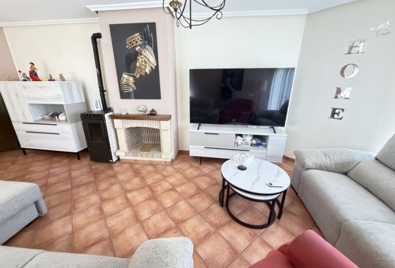 Resale - Townhouse -
Pilar De La Horradada