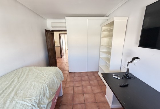 Resale - Townhouse -
Pilar De La Horradada