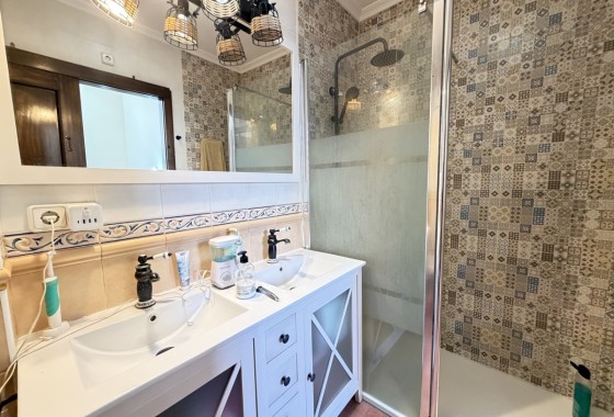 Resale - Townhouse -
Pilar De La Horradada