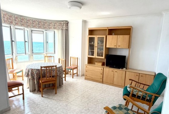 Revente - Appartement -
Torrevieja