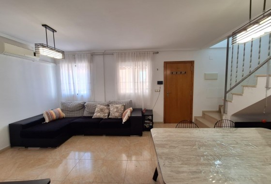 Resale - Apartment / Flat -
Torrevieja - Aguas Nuevas