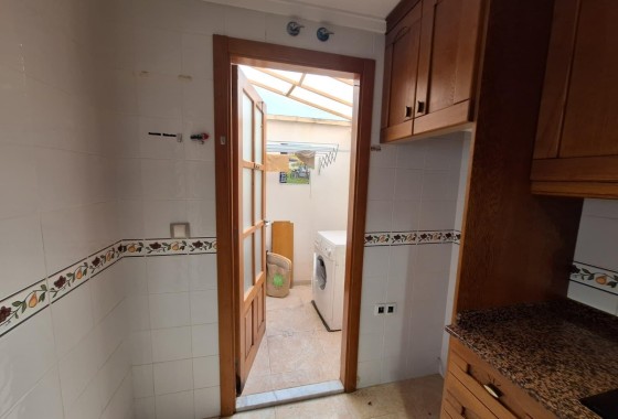 Resale - Apartment / Flat -
Torrevieja - Aguas Nuevas