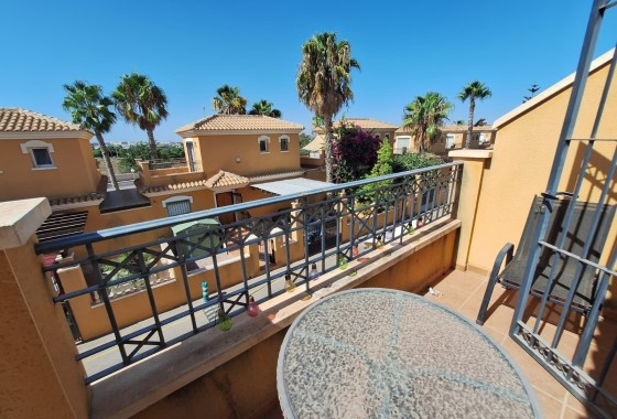 Resale - Apartment / Flat -
Torrevieja - Aguas Nuevas