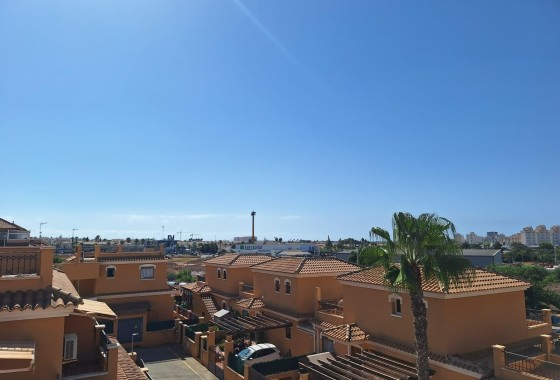 Resale - Apartment / Flat -
Torrevieja - Aguas Nuevas