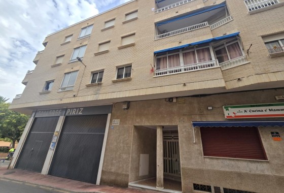 Herverkoop - Appartement / Flat -
Torrevieja - La Mata