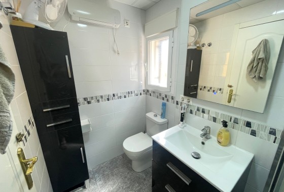 Herverkoop - Appartement / Flat -
Algorfa