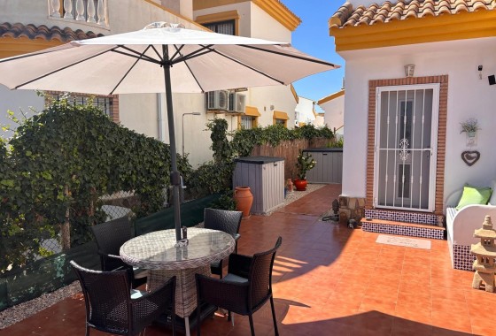 Resale - Detached Villa -
El Campo