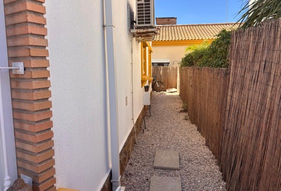 Resale - Detached Villa -
El Campo