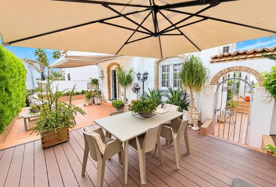 Revente - Villa Individuelle -
Orihuela Costa