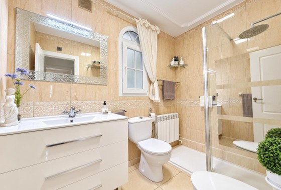Revente - Villa Individuelle -
Orihuela Costa