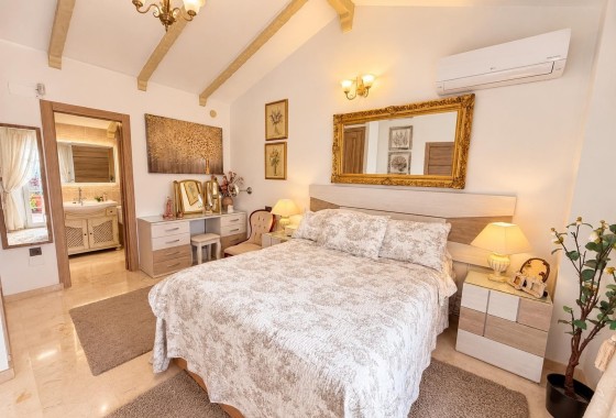 Revente - Villa Individuelle -
Orihuela Costa