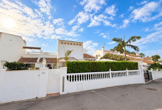 Revente - Villa Individuelle -
Orihuela Costa