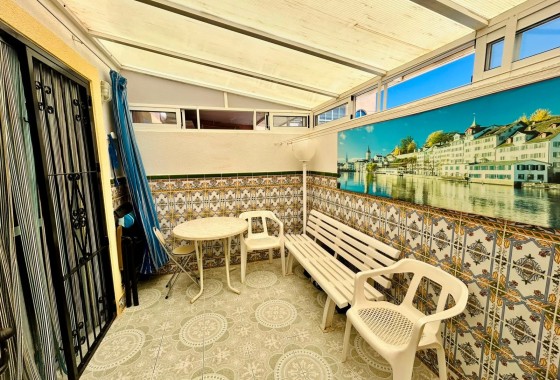 Herverkoop - Rijhuis -
Torrevieja