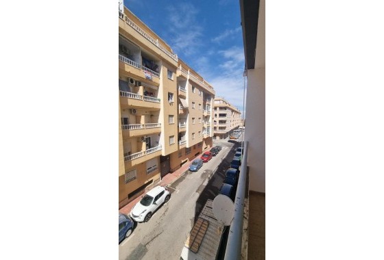 Herverkoop - Appartement / Flat -
Torrevieja - El molino