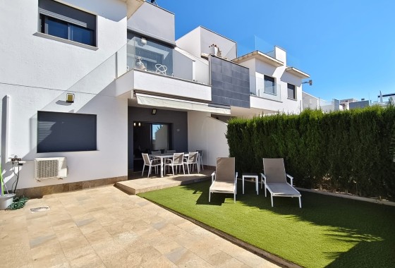 Venta - Apartamento / Piso -
Pilar de la Horadada