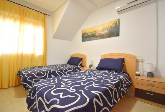 Sprzedaż - Apartament / Mieszkanie -
Los Altos - Dream Hills - Dream Hills 2