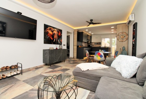 Venta - Chalet Independiente -
Villamartín - Las Violetas