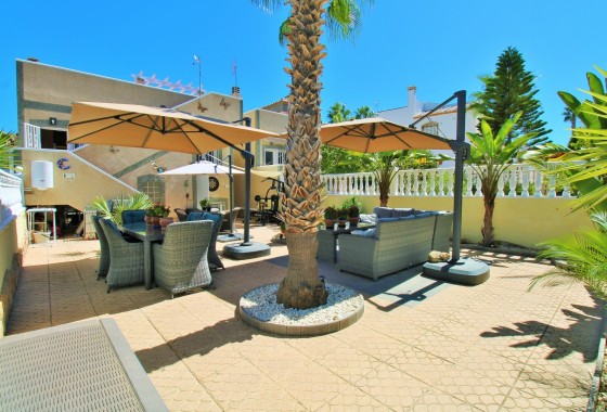 Venta - Chalet Independiente -
Villamartín - Las Violetas