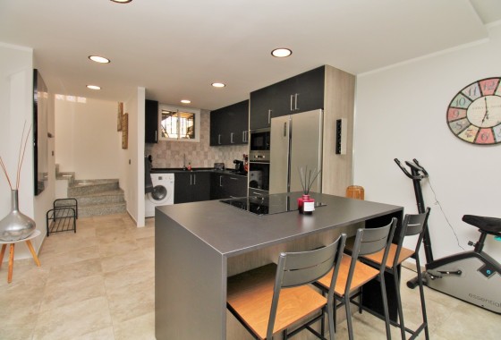 Venta - Chalet Independiente -
Villamartín - Las Violetas