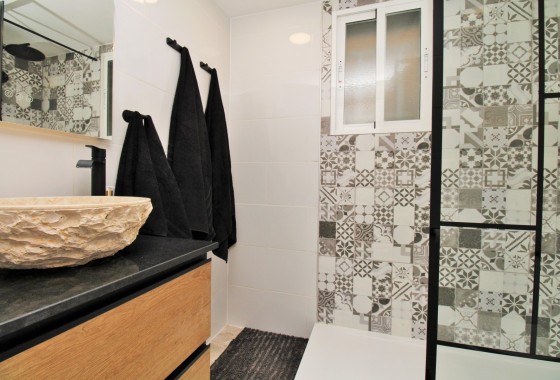 Venta - Chalet Independiente -
Villamartín - Las Violetas