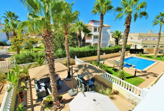 Venta - Chalet Independiente -
Villamartín - Las Violetas