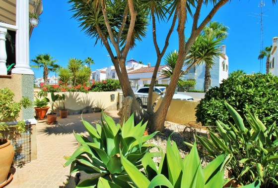 Venta - Chalet Independiente -
Villamartín - Las Violetas