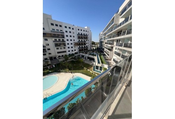 Revente - Appartement -
Campoamor