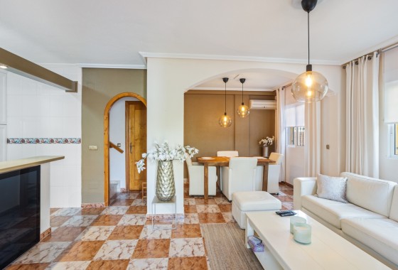 Herverkoop - Halfvrijstaande villa -
Lomas de Cabo Roig - Lomas de Caboroig