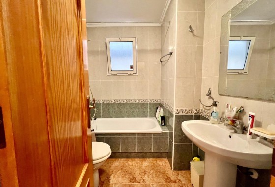 Herverkoop - Appartement / Flat -
Torrevieja - Parque de las Naciones