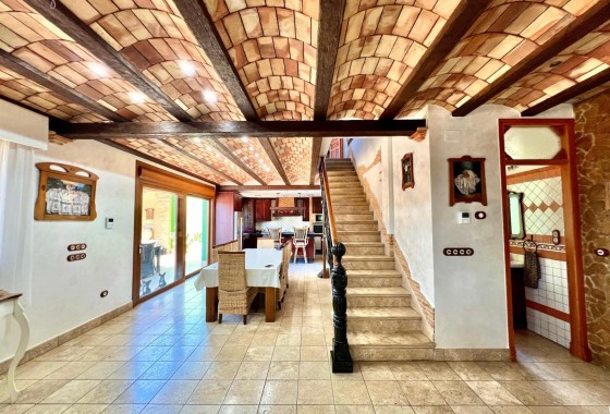 Herverkoop - Vrijstaande Villa -
Almoradí - Comunidad Valenciana