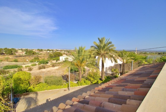 Herverkoop - Vrijstaande Villa -
Elche - Peña las Águilas