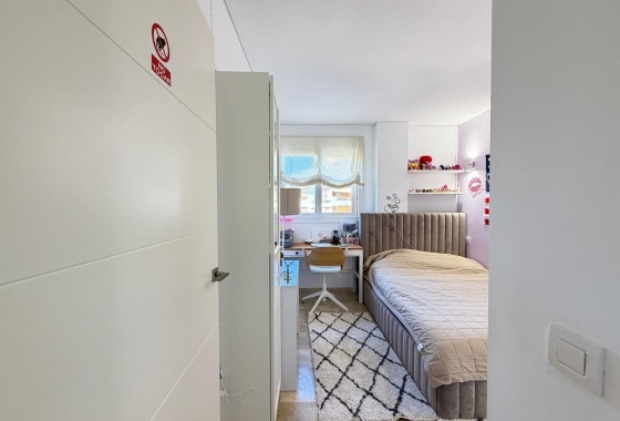 Herverkoop - Appartement / Flat -
Torrevieja - Punta Prima
