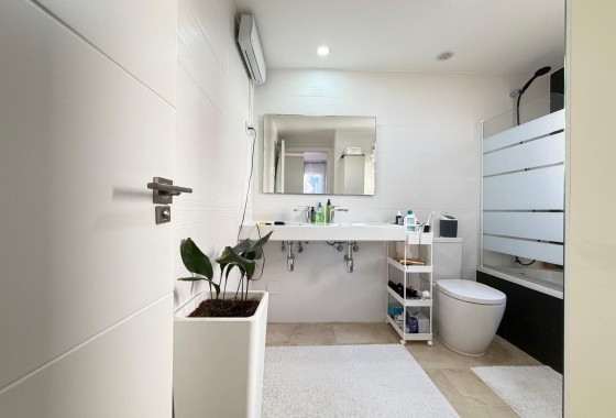 Herverkoop - Appartement / Flat -
Torrevieja - Punta Prima