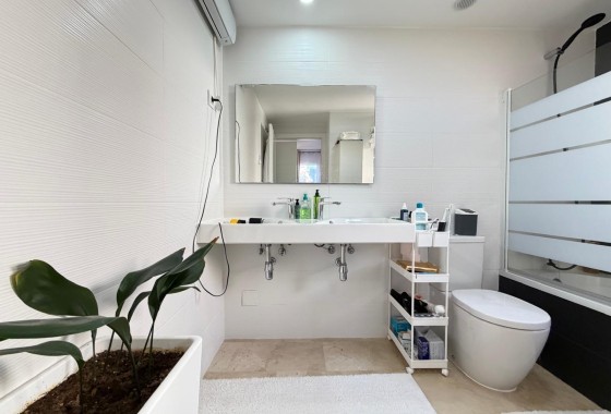 Herverkoop - Appartement / Flat -
Torrevieja - Punta Prima