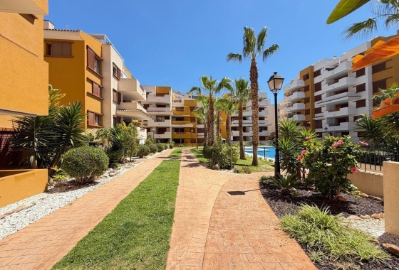 Herverkoop - Appartement / Flat -
Torrevieja - Punta Prima