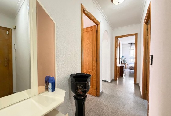 Herverkoop - Appartement / Flat -
Torrevieja - Playa del Cura