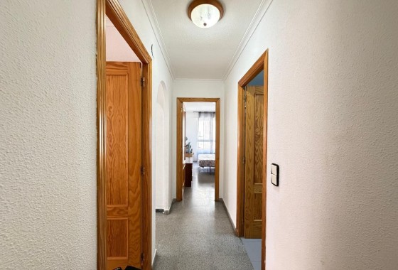 Herverkoop - Appartement / Flat -
Torrevieja - Playa del Cura