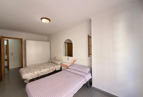 Herverkoop - Appartement / Flat -
Torrevieja - Playa del Cura