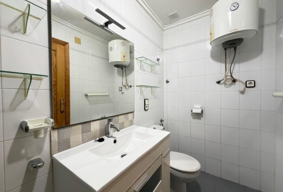 Herverkoop - Appartement / Flat -
Torrevieja - Playa del Cura