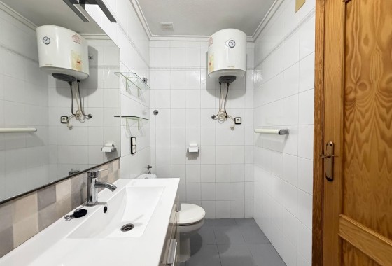 Herverkoop - Appartement / Flat -
Torrevieja - Playa del Cura