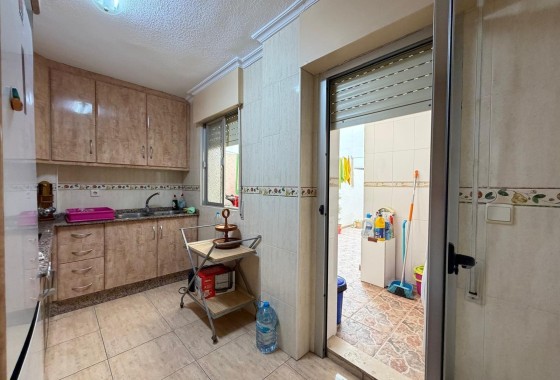Herverkoop - Appartement / Flat -
Torrevieja - Las Piscinas Naturales