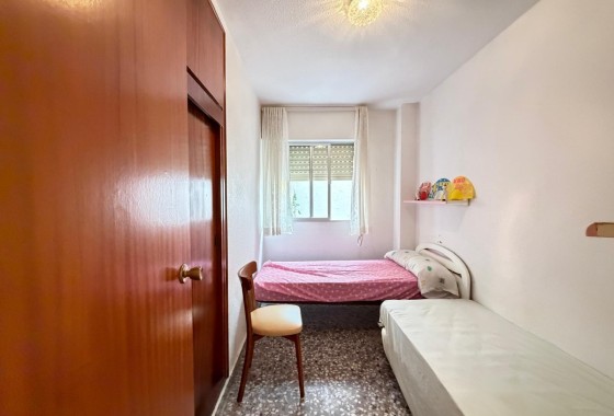 Herverkoop - Appartement / Flat -
Torrevieja - Las Piscinas Naturales