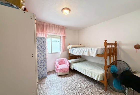 Herverkoop - Appartement / Flat -
Torrevieja - Las Piscinas Naturales