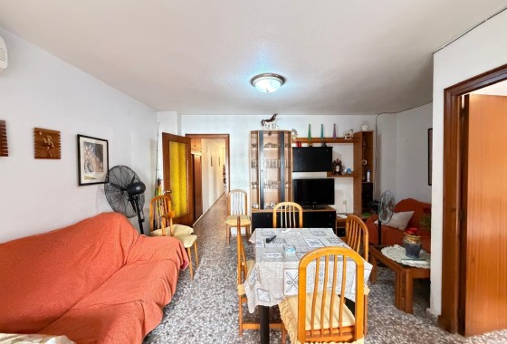 Herverkoop - Appartement / Flat -
Torrevieja - Las Piscinas Naturales